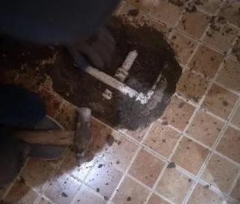 四会卫生间漏水维修公司为您分享下卫生间渗水如何处理及注意事项